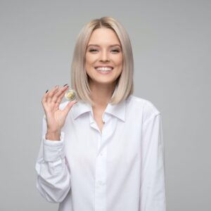 women-wearing-white-long-sleeved-collared-shirt-holding-1037915 copy women-wearing-white-long-sleeved-collared-shirt-holding-1037915 copy